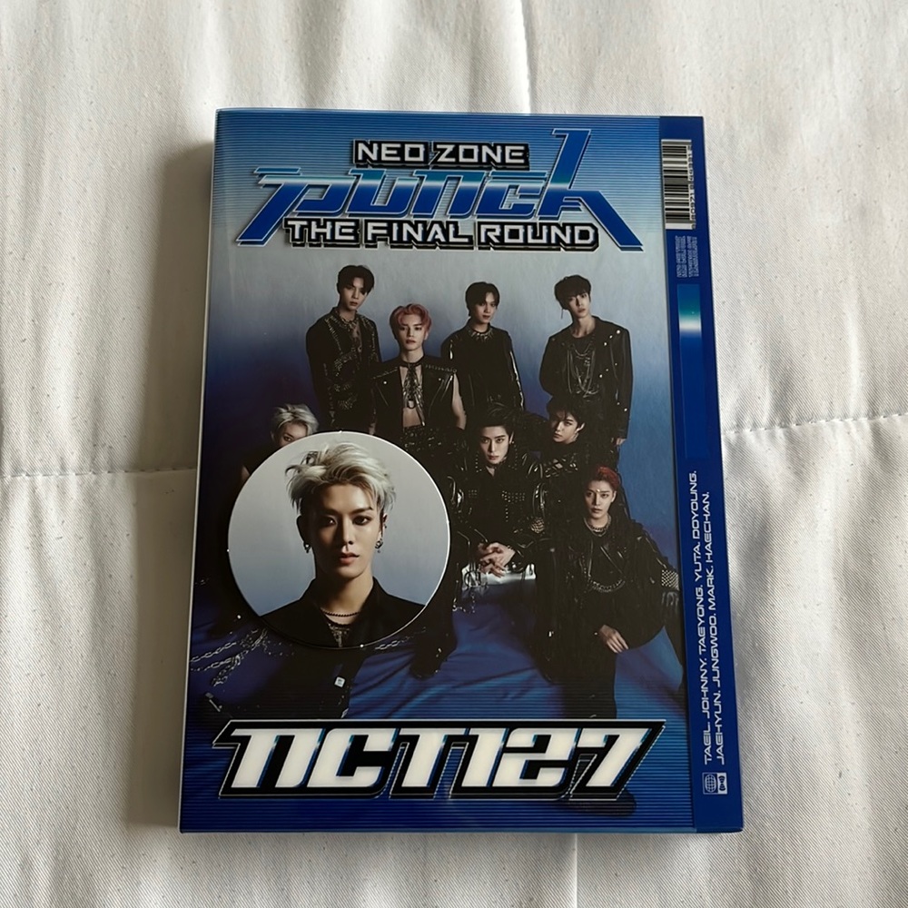 NCT127 neo zone the final round album and yuta circle photocard